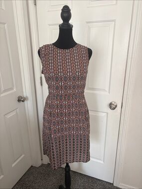 Japna Contemporary Sleeveless Dress with Geometric Design.